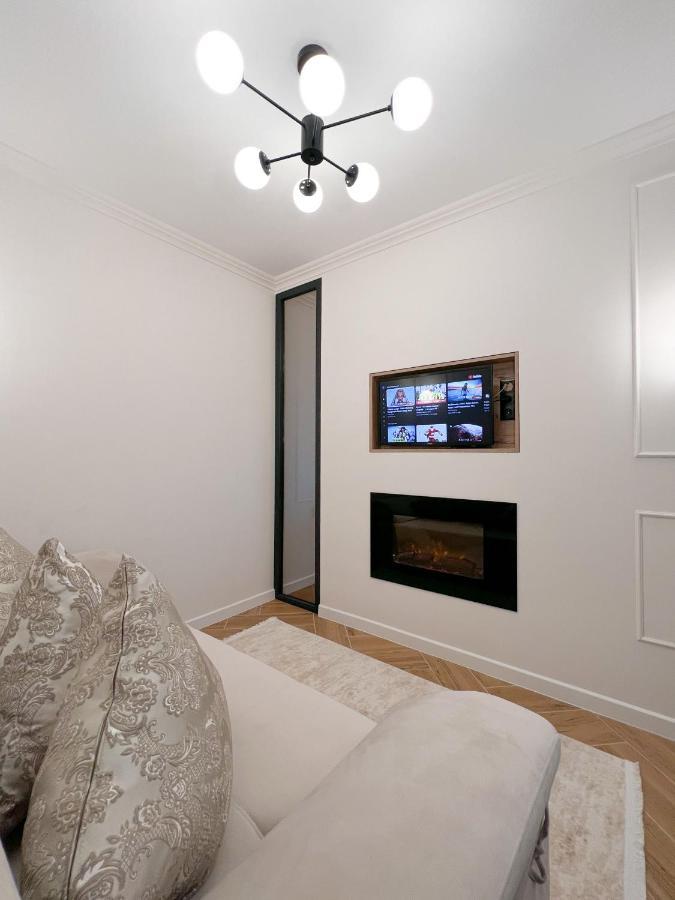 Renthouse Apartments Neoclassic Kişinev Dış mekan fotoğraf
